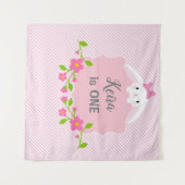 バニーの誕生日の背景幕の旗(ピンク及び花) タペストリー (正面(横))