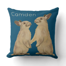 バニーは枕で(青い)あなたの子供の名前を絵を描きました