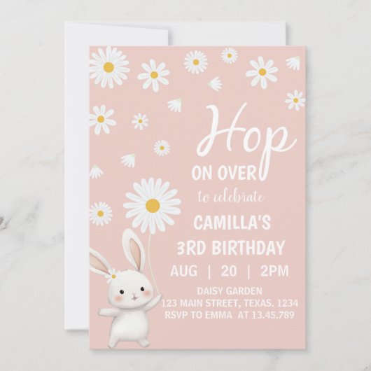 バニーデイジーピンクガールバースデーパーティーの招待状 招待状 (正面)