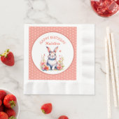 バニーラビットインフラワーズハッピーバースデーパーソナライズ 縁ありランチョンナプキン (インサイチュ)