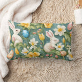 バニー、春の花、イースターエッグ。絵画の ランバークッション (ブランケット)