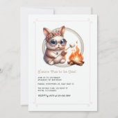 バニー「S'moreおもしろいto be one」キャンプ誕生日 招待状 (正面)