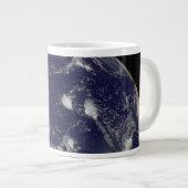 バハマを通過するハリケーン・アイリーン。 ジャンボコーヒーマグカップ (正面右)