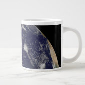 バハマを通過するハリケーン・アイリーン。 ジャンボコーヒーマグカップ (右)