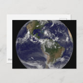 バハマ上空のハリケーン・アイリーンと完全な地球。 ポストカード (正面/裏面)