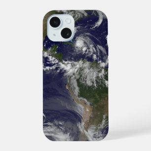 バハマ上空のハリケーン・アイリーンと完全な地球。 iPhone 15ケース