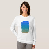 バハマ、エクスマ諸島の青い海 Tシャツ (正面フル)