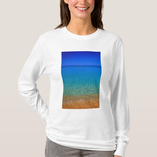 バハマ エクスマ諸島の青い海 Tシャツ (正面)