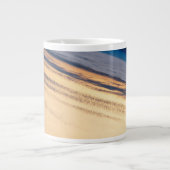 バハ・カリフォルニアの海岸沖の公転の夕日 ジャンボコーヒーマグカップ (正面)