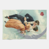 バビクトリアンレンタインデーヴィンテージキスオンザムーン キッチンタオル (横)