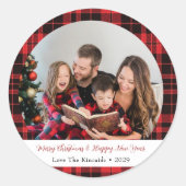 バフアロープレイドの丸い写真クリスマスステッカー ラウンドシール (正面)