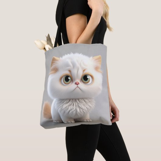 バフ耳の大きな目で愛らしいファンタジー白猫 トートバッグ (クローズアップ)