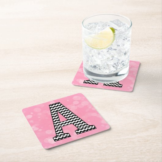 バブはっきりしたレガムピンクのシボロン文字A スクエアペーパーコースター (インサイチュ)