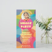 バブルカラフルパーティーフォトデジタル招待状 セーブザデート (スタンド正面)