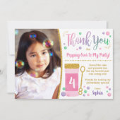 バブル誕生日サンキューカード | ピンクと金ゴールド 招待状 (正面)