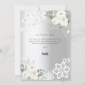 バプテスシルバーホワイトフローラレースサンキューカード 招待状 (裏面)