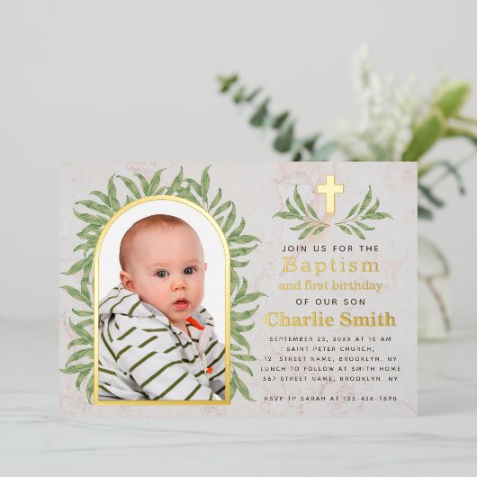 バプテスファースト誕生日フォトグリーンリー金ゴールドアーチ 箔招待状 (立ち正面)