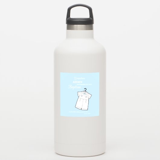 バプテスマの孫がベビーブルーでスーツパーソナライズされた シール (ウォーターボトル)