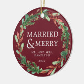 バメリーーメリーグンディ夫妻のリース セラミックオーナメント (左)