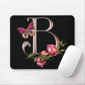 バラおよび蝶が付いているモノグラムの手紙B マウスパッド (マウス)