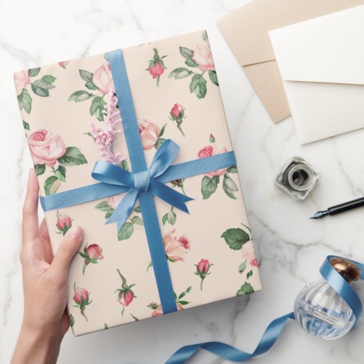 バラかわいらしフローラピンクピーチクリームブライダルシャワー ラッピングペーパー (ギフト)