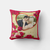 バラとハートフレームカスタムカップル家族の写真 クッション (正面)