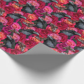 バラとホークの蛾を持つゴシック風のカラスのネバーモア ラッピングペーパー (角)