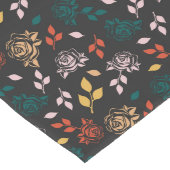 バラと離れパターン ロングテーブルランナー (コーナー)