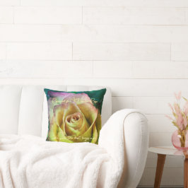 バラのパーソナライズ可能な名前とメッセージ装飾用クッション クッション