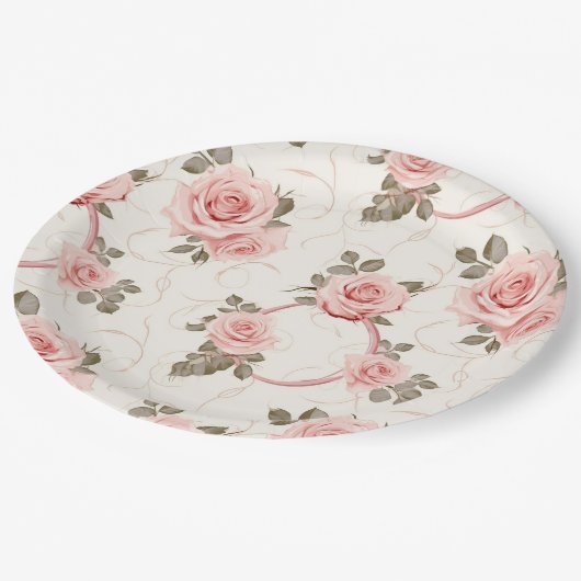 バラのピンクの紙皿を赤らせる ペーパープレート (アングル)