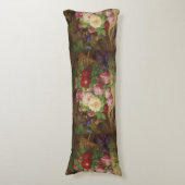 バラのピースが蝶と森の床で ボディピロー (正面縦)