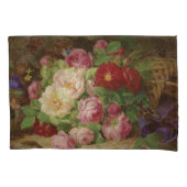 バラのピースが蝶と森の床で 枕カバー (正面左)