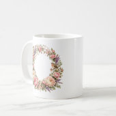 バラのリースのマグ コーヒーマグカップ (正面左)