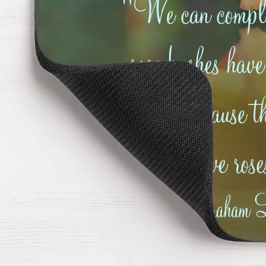 バラの感動的なリンカーンの引用文 マウスパッド (コーナー)