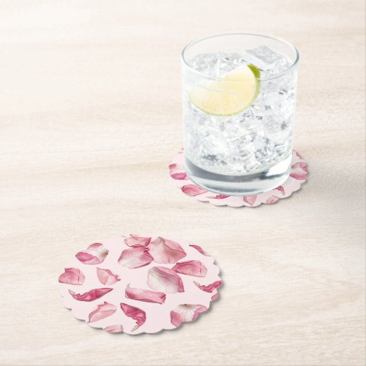 バラの花びらのパターン 花びらとプロセッコ ブライダル ペーパーコースター (インサイチュ)