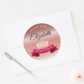 バラエレガント金ゴールド投票のためのプロムクイーン名前をカスタムする ラウンドシール (封筒)