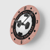 バラカスタム金ゴールドピンクガールズサッカーボールサッカーママ ラウンド壁時計 (傾斜)