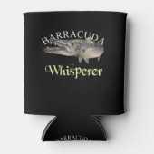 バラクーダウィスパーラー暗色 缶クーラー (正面)