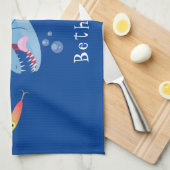 バラクーダフィッシュ空腹魚釣り漫画イラストレーション キッチンタオル (四つ折り)