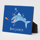 バラクーダフィッシュ空腹魚釣り漫画イラストレーション フォトプラーク (側面)