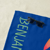 バラクーダ空腹魚釣り漫画イラストレーション ビーチタオル (インサイチュ)