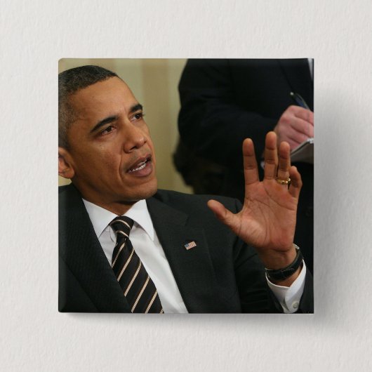 バラク・オバマ大統領が報道陣と会見 缶バッジ (正面)