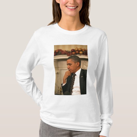 バラク・オバマ大統領が考える Tシャツ (正面)