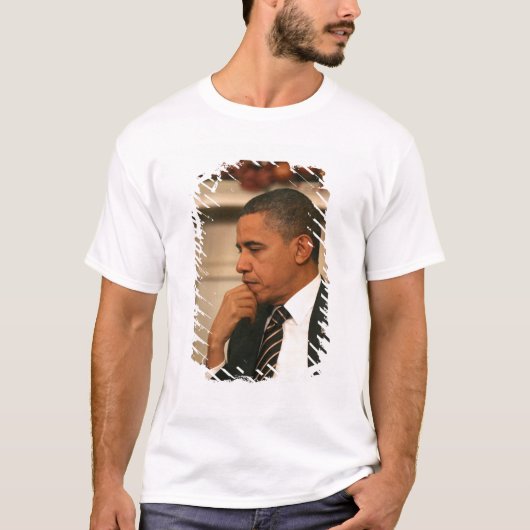 バラク・オバマ大統領が考える Tシャツ (正面)