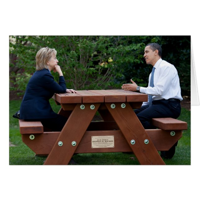 バラク・オバマ大統領とヒラリー・クリントン (正面横)