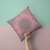 バラピンクのウィスパリング開花 クッション