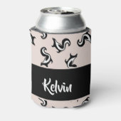 バラピンクの白黒のスカンク 缶クーラー (缶裏面)