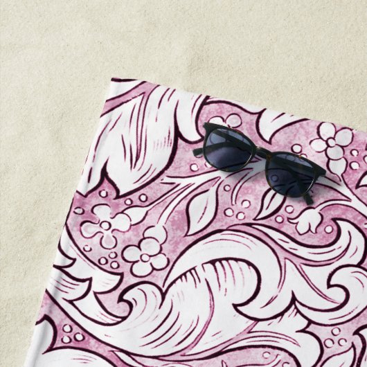 バラピンクバロック華美の葉 ビーチタオル (インサイチュ)