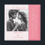 バラピンクフォーエバーモダンフォト結婚ズ マグネット<br><div class="desc">このデザインはエレガントバラのピンクでミニマル「永遠に始まる」のテーマをフィーチャーしただ。テンプレート結婚のマグネットには、テーマ、イントロダクション、新郎新婦の名結婚前、一緒のシンボル、日付のカスタマイズ可能なタイポグラフィフィールドが含ま結婚れている。それはあなたのエレガントイベントに単に追加される。特別なリクエストや質問の場連絡合は、 wafadahdalcreates@gmail.comのアーティスト。© Wafa Y. Dahdal – 全著作権所有。WDアート</div>