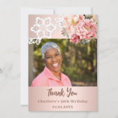 バラフローラレース誕生日フォトサンキューカード 招待状 (正面)